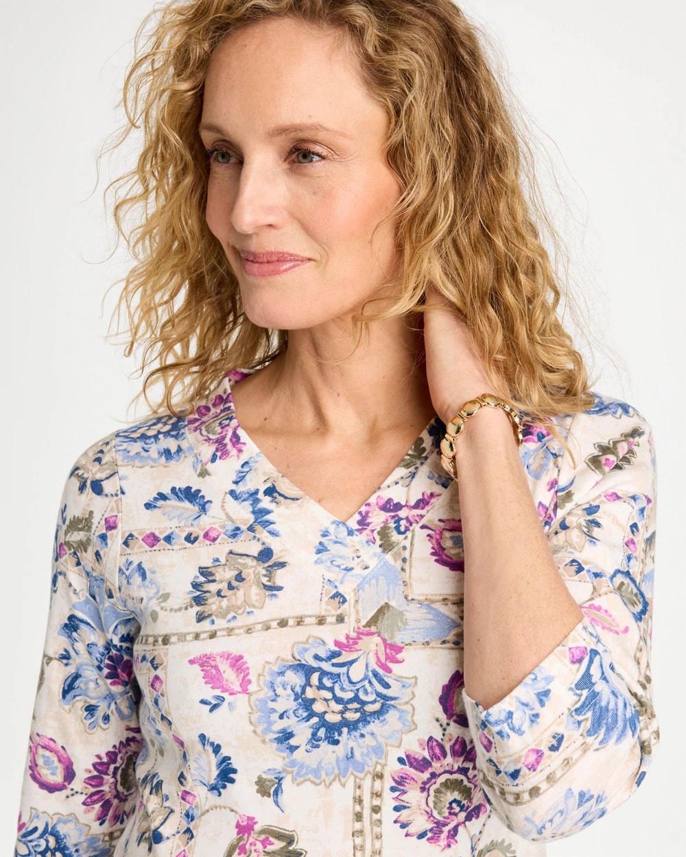 Printed V-Neck Pima Tee - US 8610