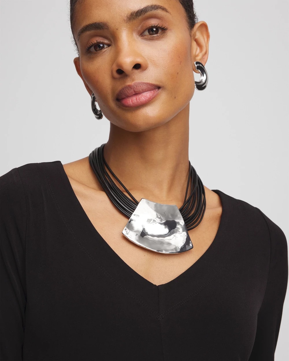 Pendant Bib Necklace - US 7658