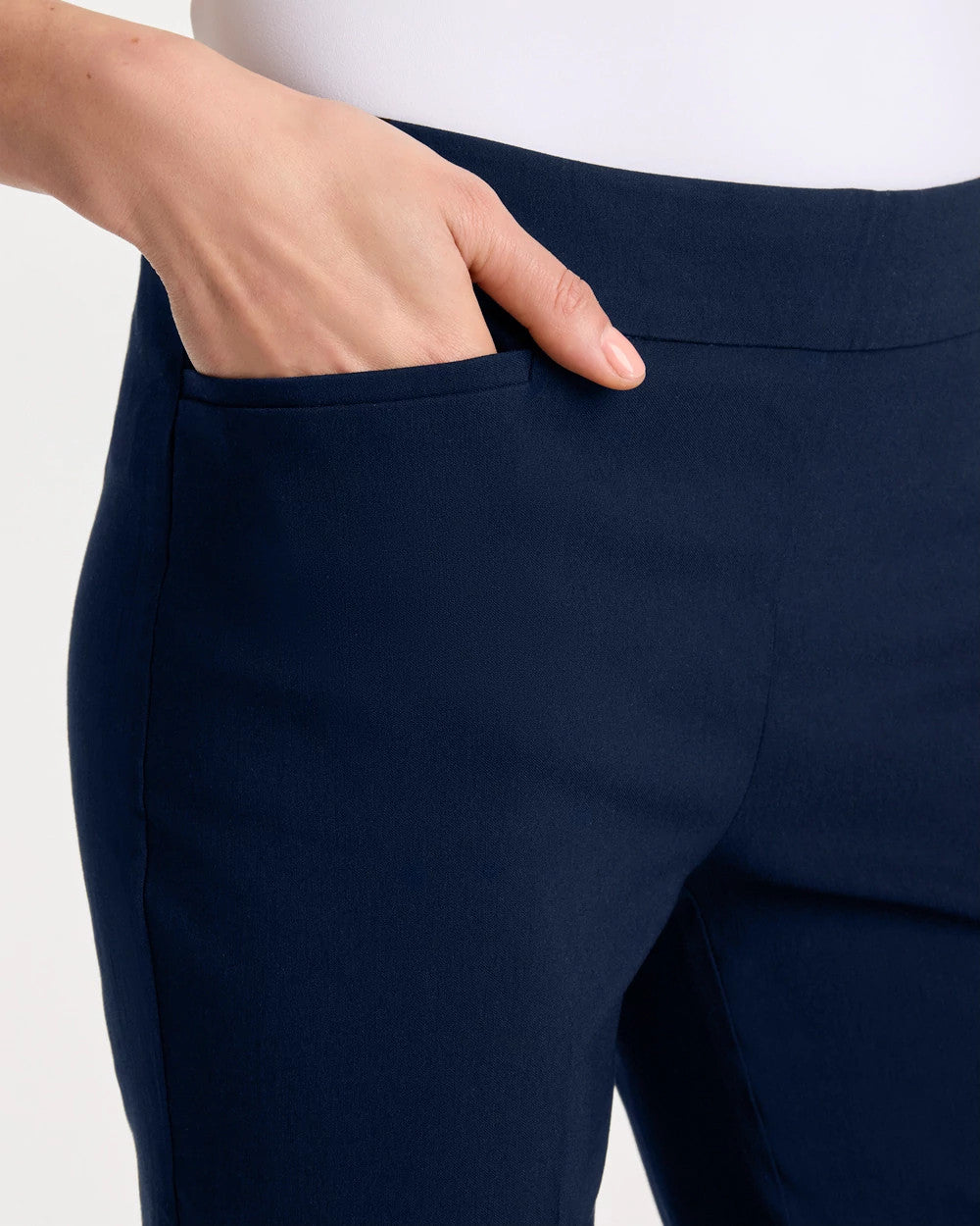Brigitte™ Slim Pull-On Crop Pant - US 0478