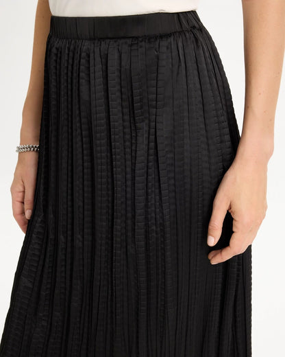 Satin Crinkle Maxi Skirt - US 7696