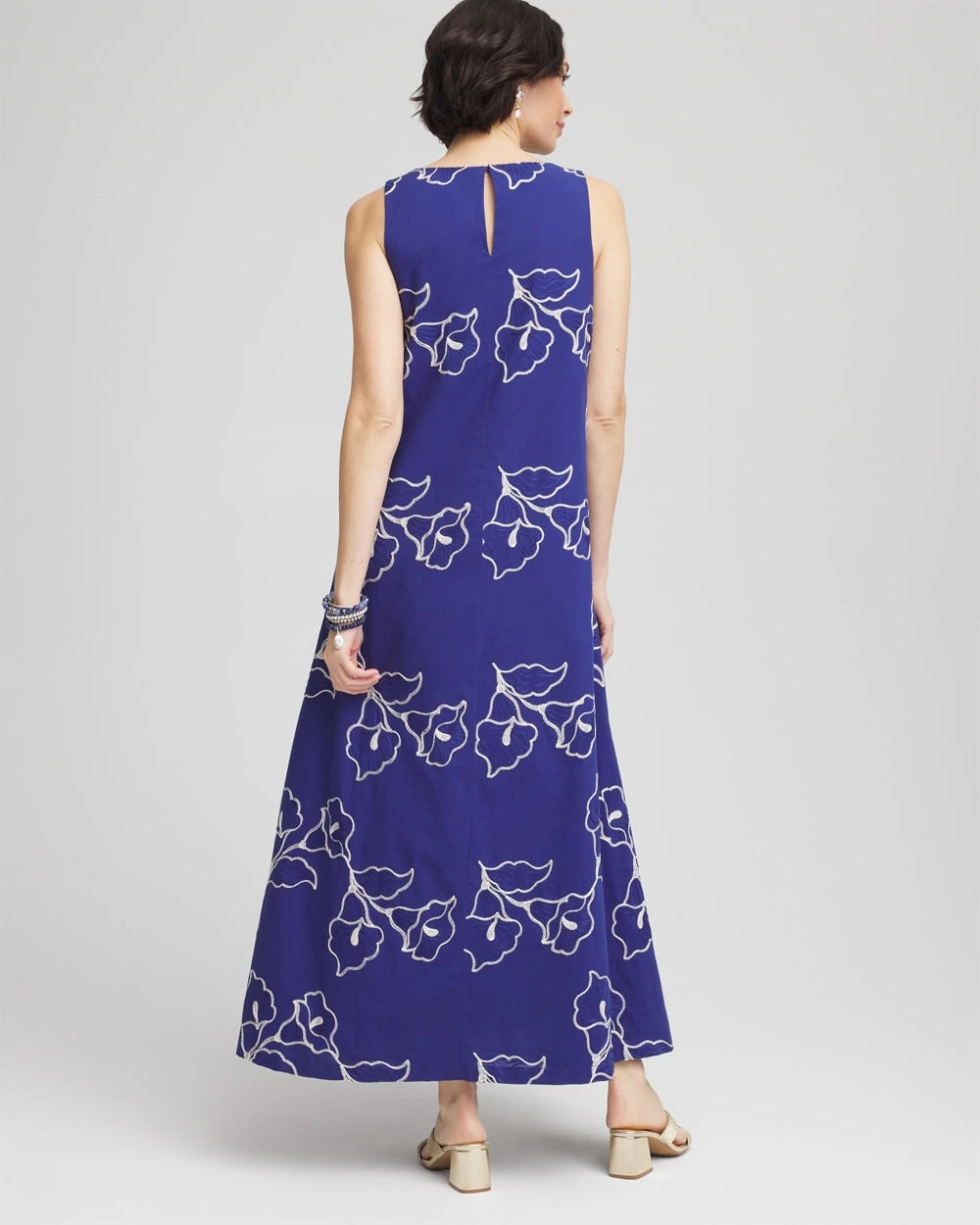 Embroidered Sleeveless Maxi Dress - US 3410