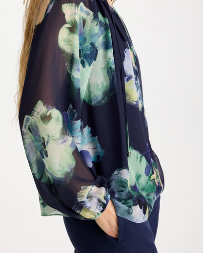 Crinkle Chiffon Tie-Front Blouse - US 9428