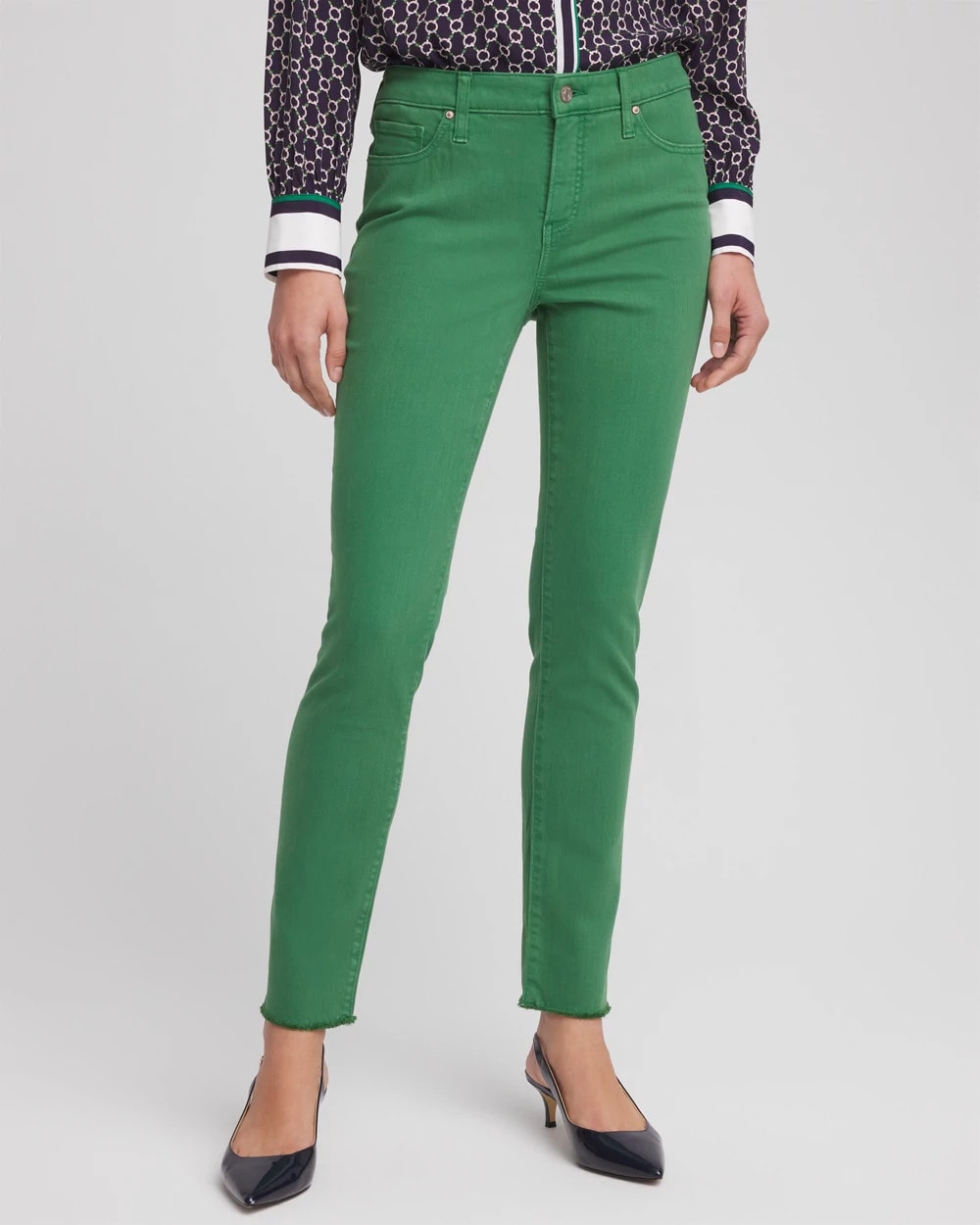 Girlfriend Fray Hem Ankle Jeans - US 8708