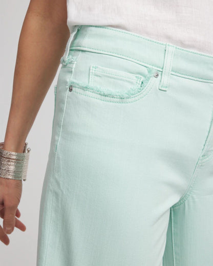Girlfriend Fray Hem Shorts - US 6956