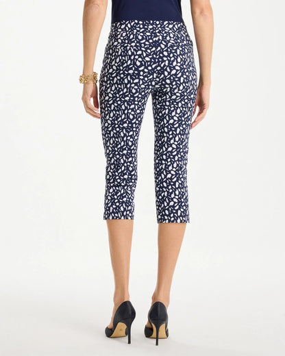 Brigitte™ Slim Printed Pull-On Capri Pant - US 8694