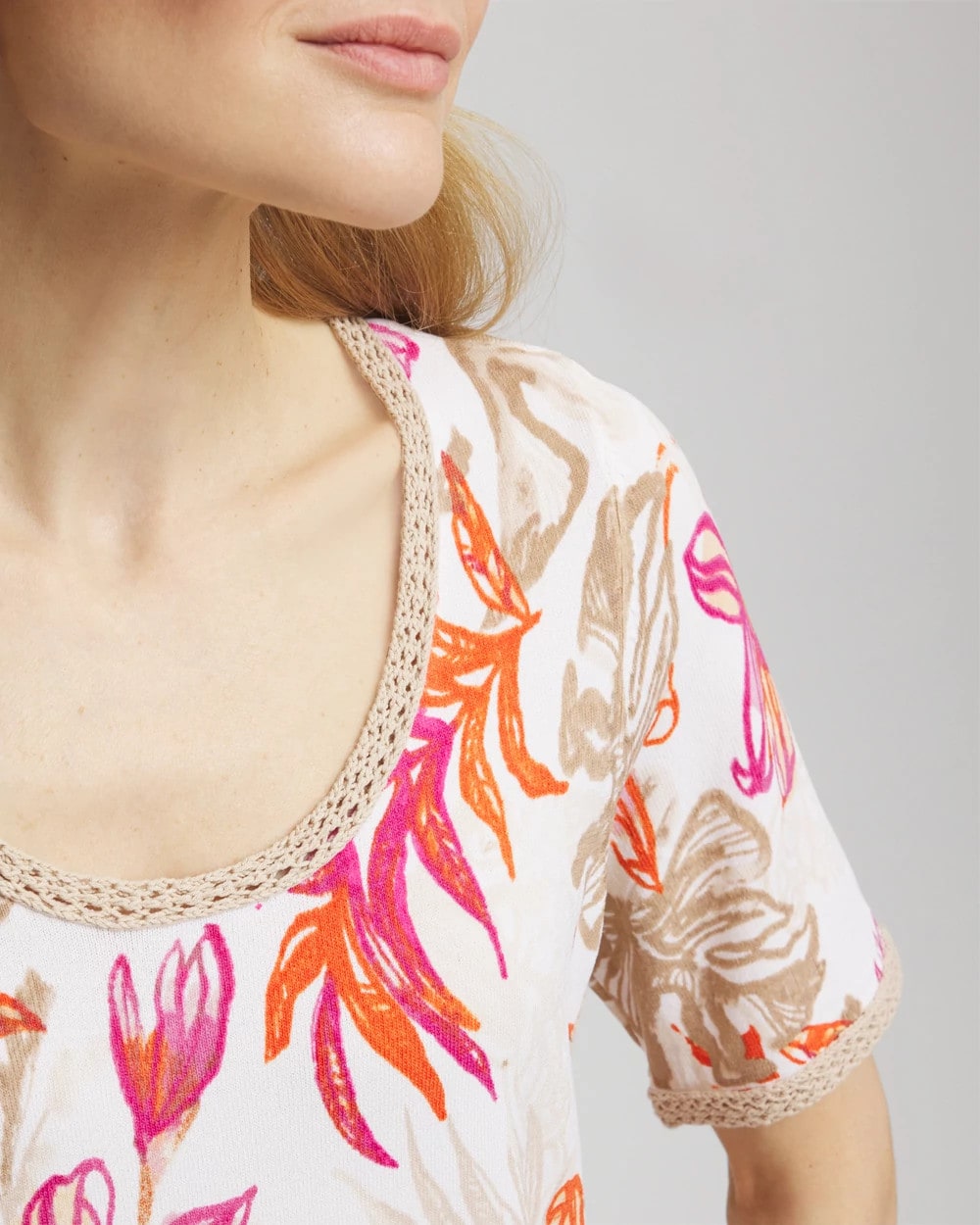 Floral Print Crochet-Trim Pullover Sweater - US 2571