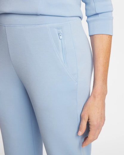 Zenergy® Soft Cropped Pants - US 6055