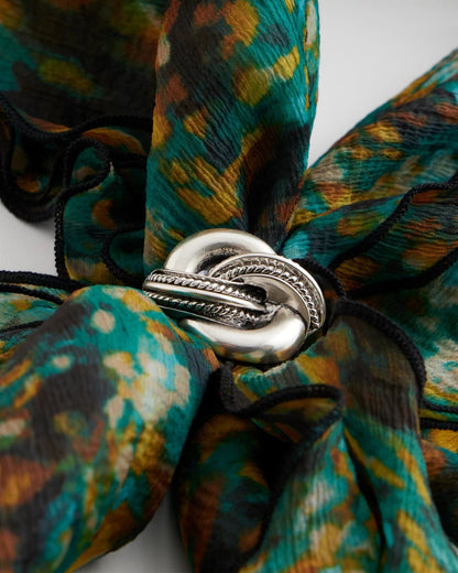 Silvertone Knot Scarf Ring - US 5100