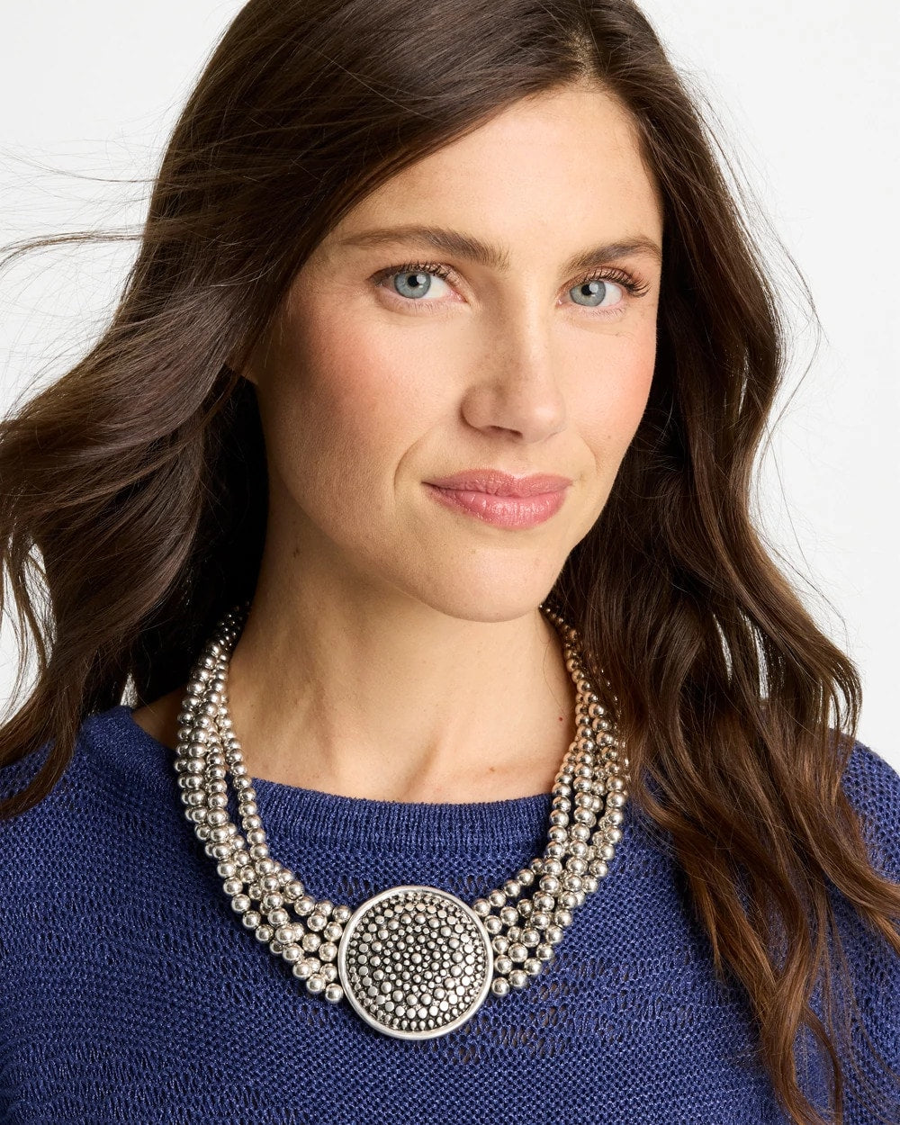 Chico’s Originals Textured Pendant Bib Necklace - US 8173