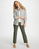 Brigitte™ Straight Crop - US 7851